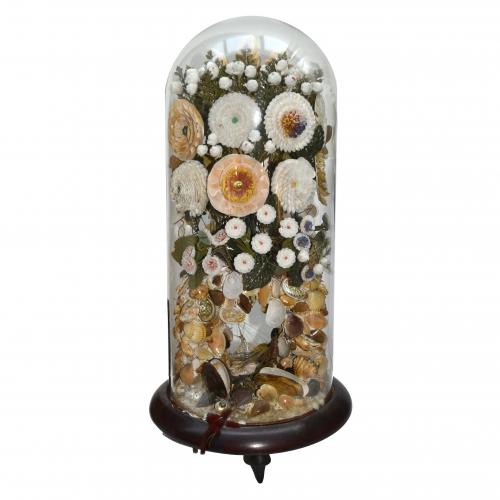 ELIZABETHAN "COQUILLAGE" FLOWER VASE WITH FANLIGHT, MID 19TH CENTURY.