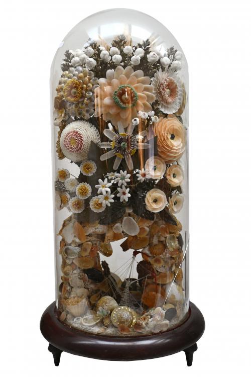 ELIZABETHAN "COQUILLAGE" FLOWER VASE WITH FANLIGHT, MID 19T