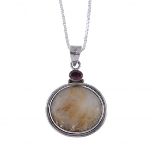 NECKLACE WITH RUTILATED QUARTZ AND GARNET.