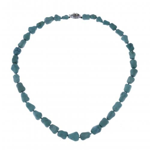 NECKLACE WITH TURQUOISES.