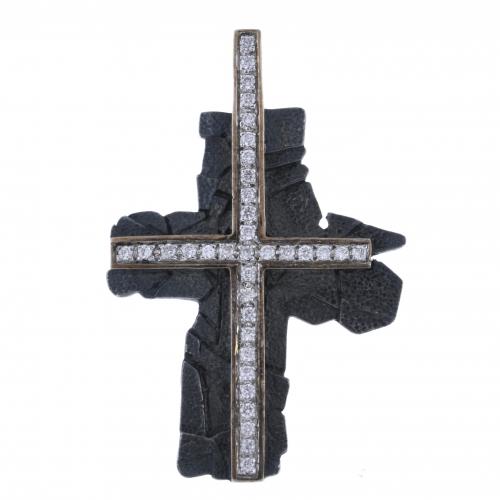 CROSS PENDANT WITH ZIRCONS.