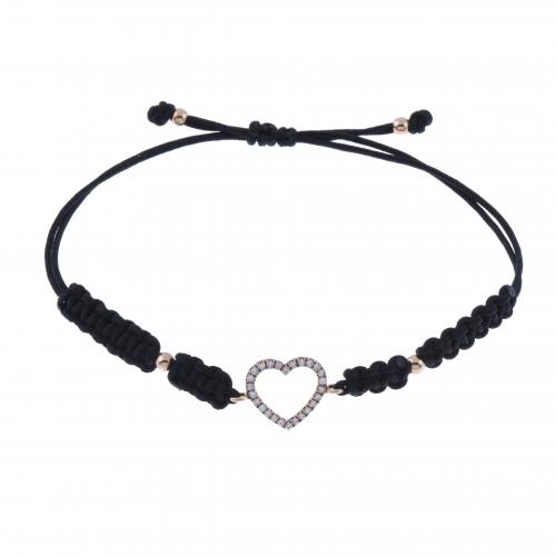 PULSERA DE MACRAMÉ CON CORAZÓN DE DIAMANTES.