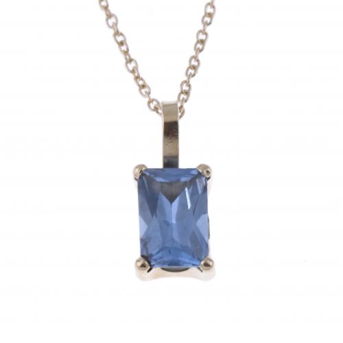 PENDANT WITH TOPAZ.