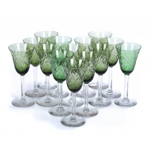 SET OF FOURTEEN WHITE WINE GLASSES, MID 20TH CENTURY.