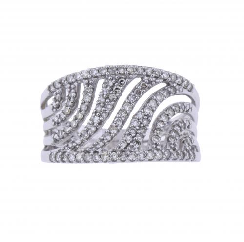 WIDE BRACELET WITH DIAMONDS.