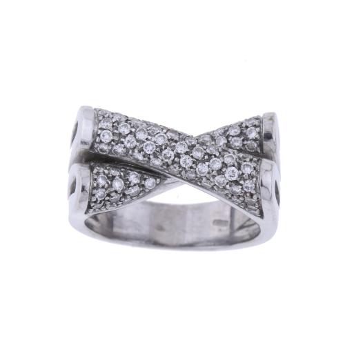 DIAMONDS CROSS RING.