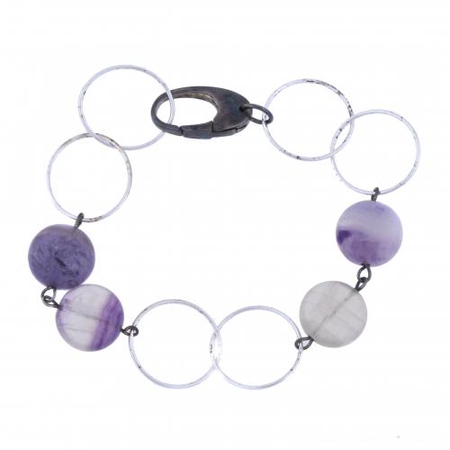 SILVER BRACELET WITH AMETHYST.