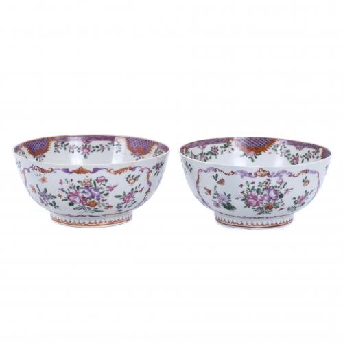 PAIR OF CHINESE BOWLS FOR EXPORT BY THE INDIAN COMPANY, 18TH CENTURY.