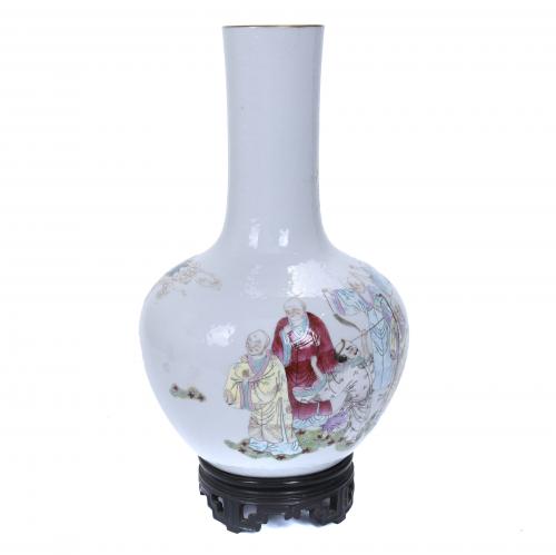 CHINESE REPUBLIC VASE, 1912-1949.