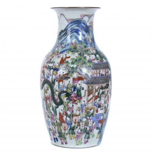 CHINESE VASE "ONE HUNDRED CHILDREN AT PLAY", 19TH CENTURY.