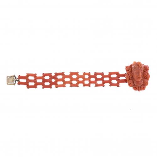 EMBOSSED CORAL BRACELET.