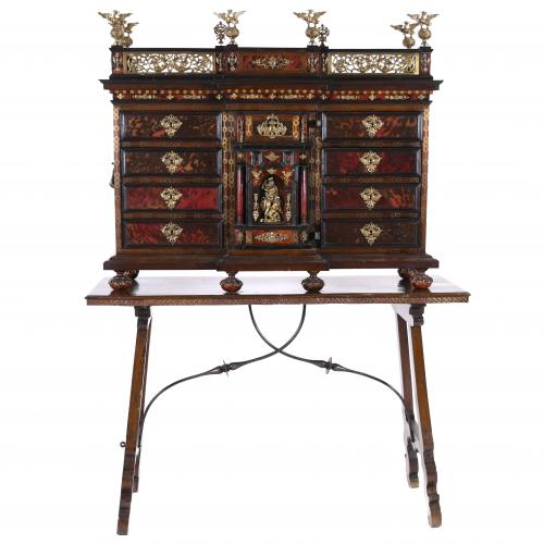 SPANISH CABINET, 20TH CENTURY. AFTER MODELS OF THE 17TH CENTURY.