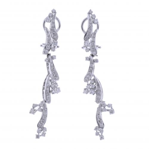 PENDIENTES LARGOS CON DIAMANTES.