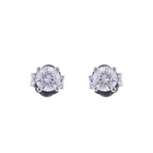 PENDIENTES DORMILONAS DE DIAMANTE.