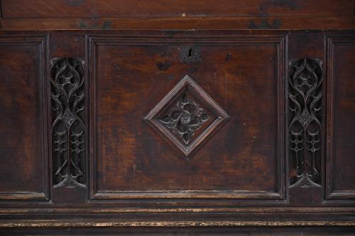 CATALAN CHEST, 17TH CENTURY.