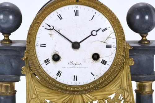 RELOJ DE PÓRTICO DIRECTORIO POR BASSOT, RUE ST. HONORÉ. ALR