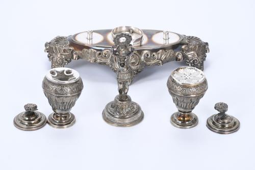 SILVER INKSTAND, FIRST HALF 19TH CENTURY.