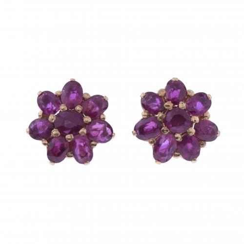 PENDIENTES ROSETONES DE RUBIES.