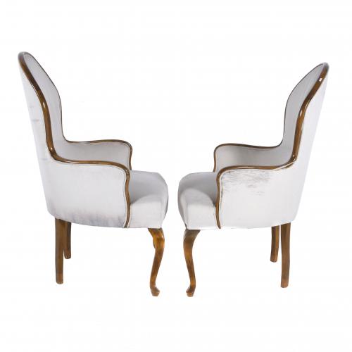 PAIR OF ELIZABETHAN STYLE ARMCHAIRS, EARLY 20TH CENTURY. 