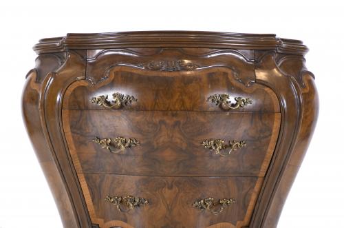 SMALL VENETIAN ROCOCO-STYLE CHEST OF DRAWERS, 20TH CENTURY.