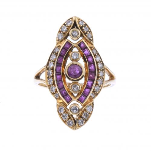 SHUTTLE RING WITH RUBIES AND DIAMONDS.