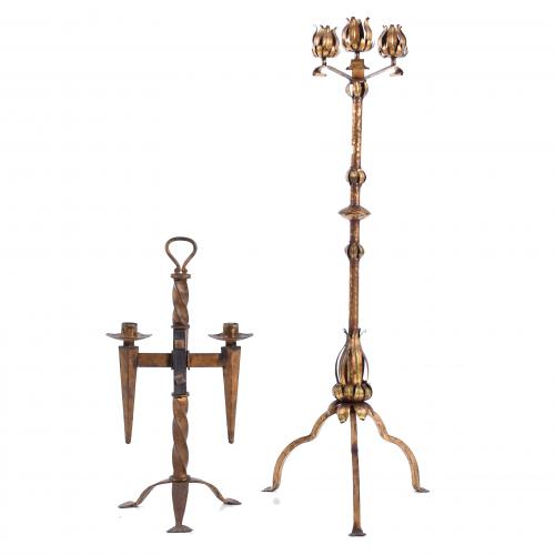 DOS CANDELABROS EN BRONCE, CIRCA 1950. 