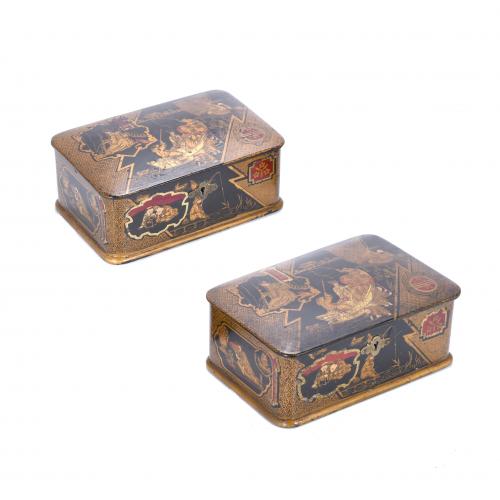 PAREJA DE CAJAS CON DECORACIÓN "CHINOISERIE", MED. SIGLO XX. 