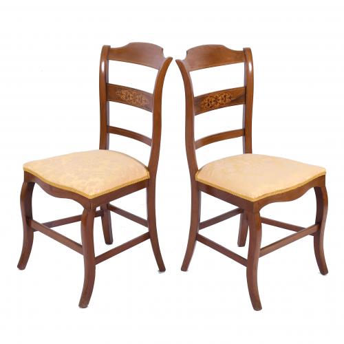 PAIR OF ELIZABETHAN STYLE CHAIRS, 20TH CENTURY. 