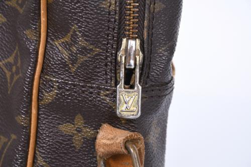 LOUIS VUITTON. SHOULDER BAG, MODEL "DANUBE", CIRCA 1990. 