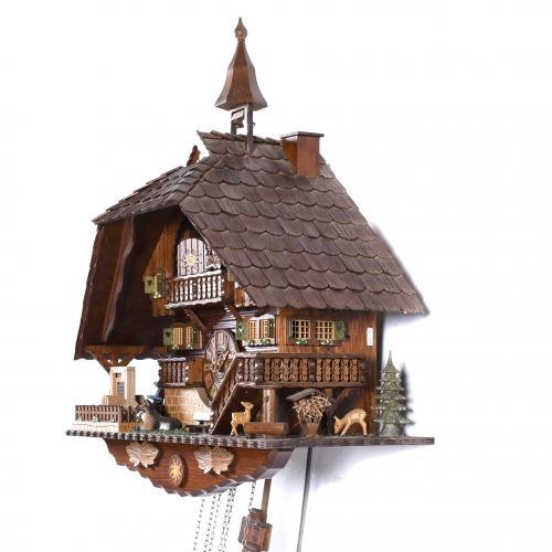 CUCKOO CLOCK FROM THE BLACK FOREST, LATE 20TH CENTURY. 