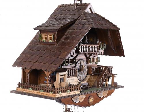 CUCKOO CLOCK FROM THE BLACK FOREST, LATE 20TH CENTURY. 