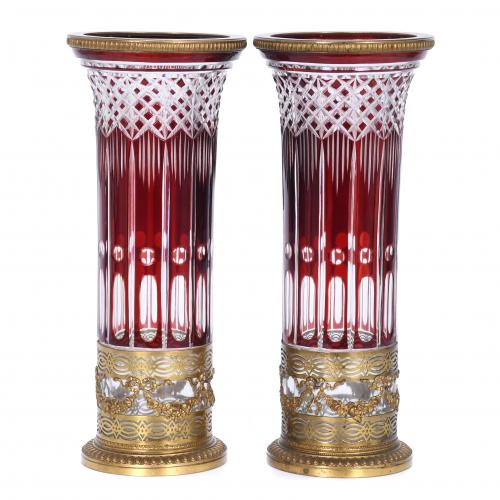 PAIR OF FRENCH VASES IN CARVED GLASS, 20TH CENTURY.