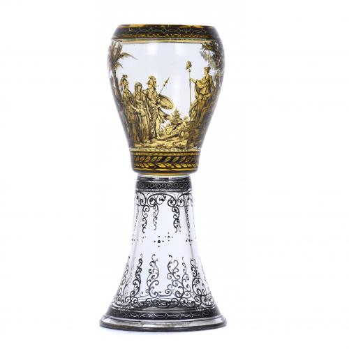 462-COPA EN CRISTAL DE BOHEMIA CON ESCENA GRECO-ROMANA, 1890-1910.