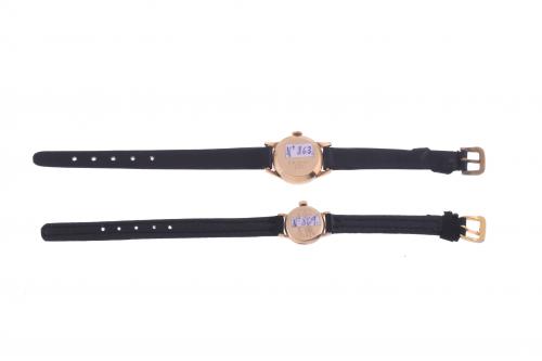 TWO WOMEN&#39;S WRISTWATCHES.