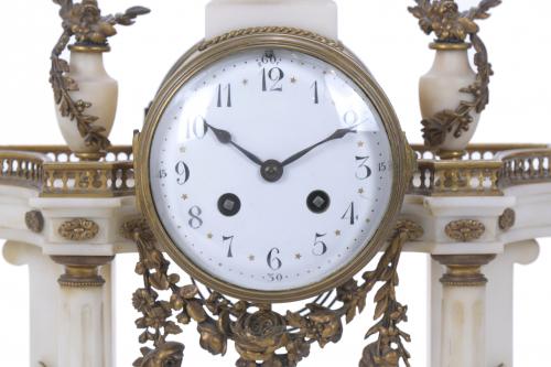 NAPOLEON III "PORTICO" TABLE CLOCK.