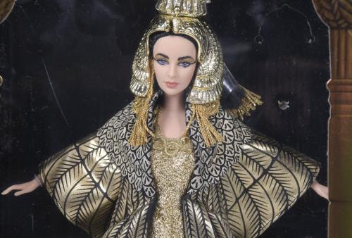 MATTEL. MUÑECA BARBIE MODELO "ELIZABETH TAYLOR IN CLEOPATRA