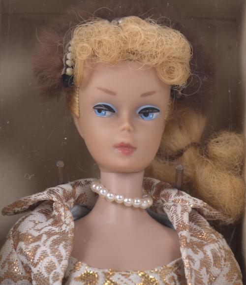 MATTEL. MUÑECA BARBIE MODELO "BLONDE - PONYTAIL" CON INDUME