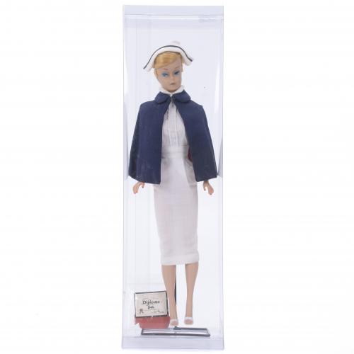 581-MATTEL. MUÑECA BARBIE MODELO "BLONDE - PONYTAIL" CON INDUMENTARIA MODELO "SORORITY MEETING", 1959-1964.