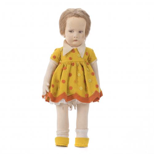 441-THE LENCI COMPANY. MUÑECA LENCI CON VESTIDO AMARILLO, CIRCA 1940.