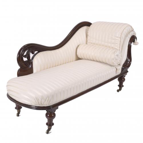 CHAISE LONGUE DE ESTILO VICTORIANO, SIGLO XX.