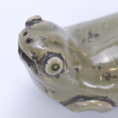 19TH CENTURY CHINESE SCHOOL. SMALL TERRACOTTA FROG.