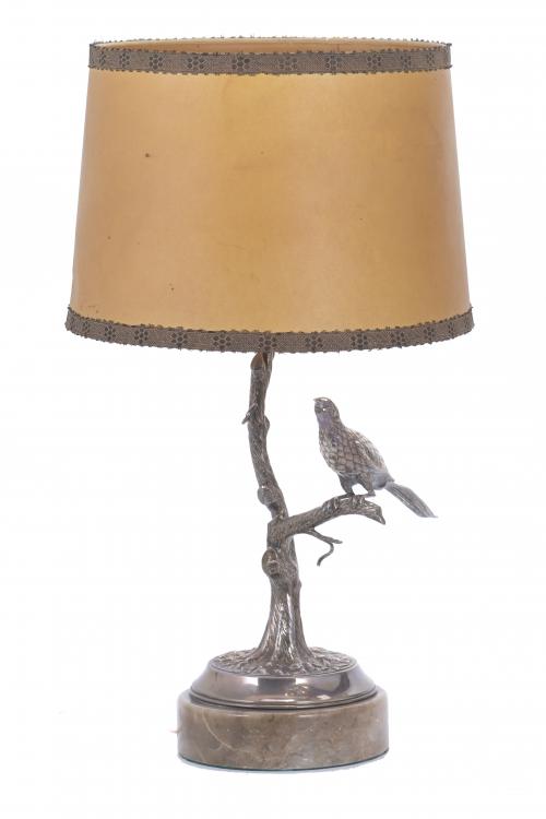 SILVER TABLE LAMP, 20TH CENTURY.