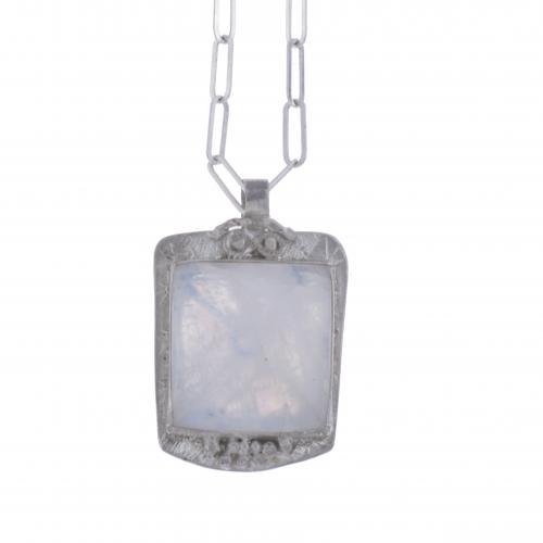 MOONSTONE PENDANT.