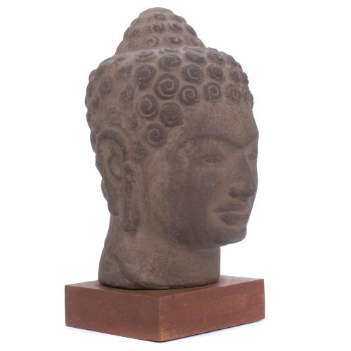 INDONESIAN SCHOOL, 19TH CENTURY. BUDDHA HEAD.