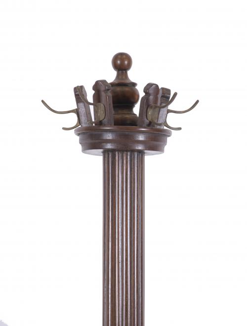 LATE QING DYNASTY, 19TH CENTURY. COAT RACK.