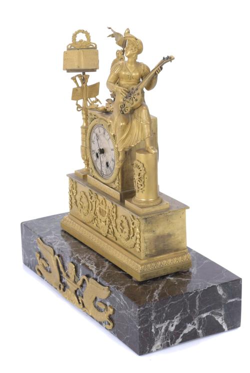 EMPIRE TABLE CLOCK WITH ALLEGORY OF MUSIC, S. XIX.