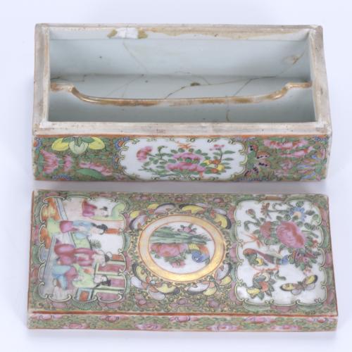 CAJA CHINA EN PORCELANA CANTÓN FAMILIA ROSA, SIGLO XX.