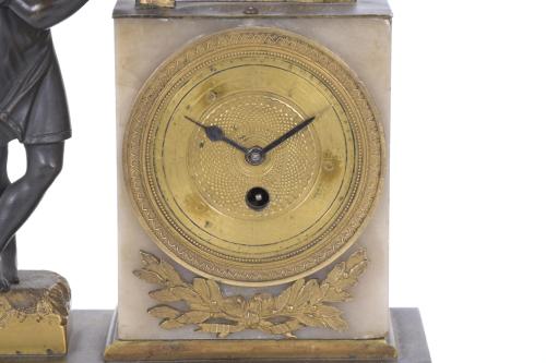 EMPIRE TABLE CLOCK WITH ALLEGORY OF MUSIC, S. XIX.