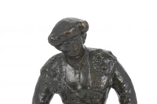 MANOLO HUGUÉ (1872-1945). "TORERO" EN BRONCE.