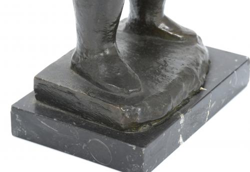 MANOLO HUGUÉ (1872-1945). "TORERO" EN BRONCE.